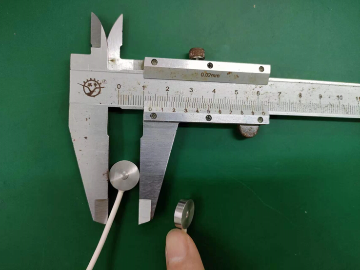 微型測力傳感器在鋰電池電解液稱重的應(yīng)用